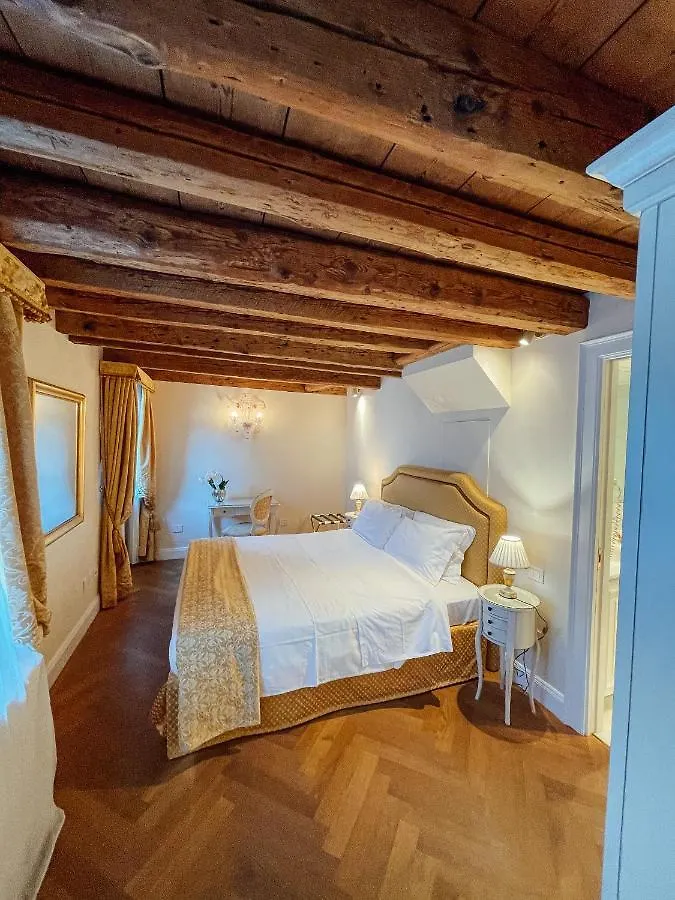 Ai Savi Di Venezia Apartment  Venice